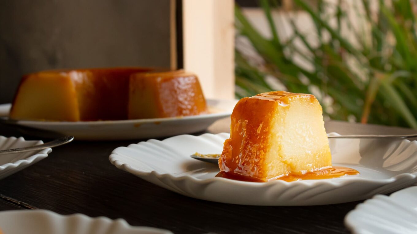 fatia de pudim de padaria