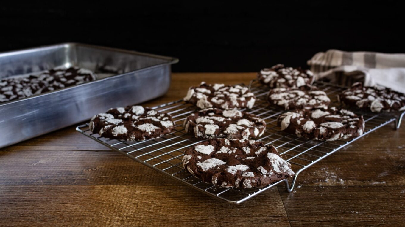 chocolate crinkle cookies