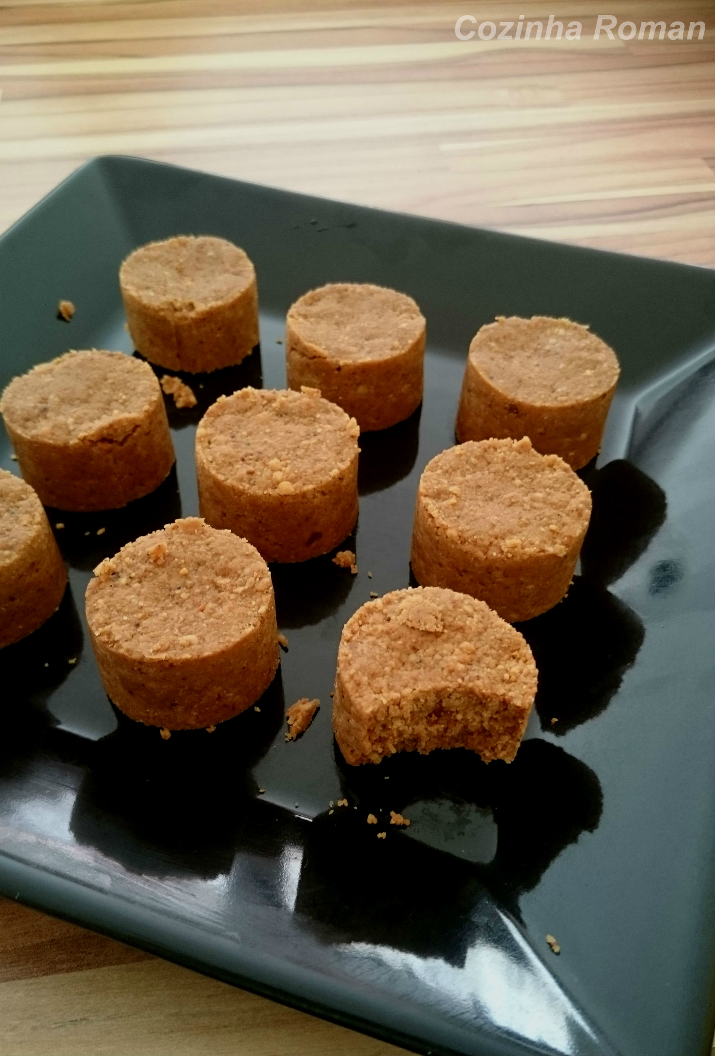 Pacoca Rolhao Paçoca de rolha, igual aquela que a gente ama - Cozinha Roman