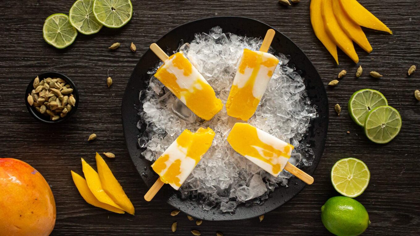 prato com gelo e picolés