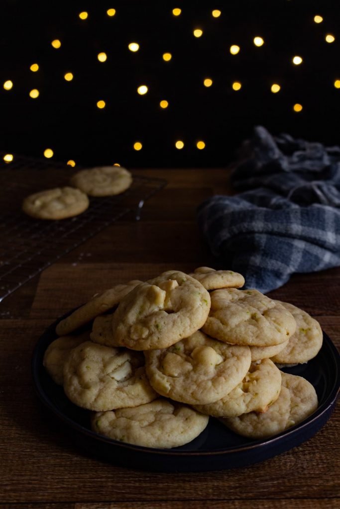 cookies de chocolate branco com limão